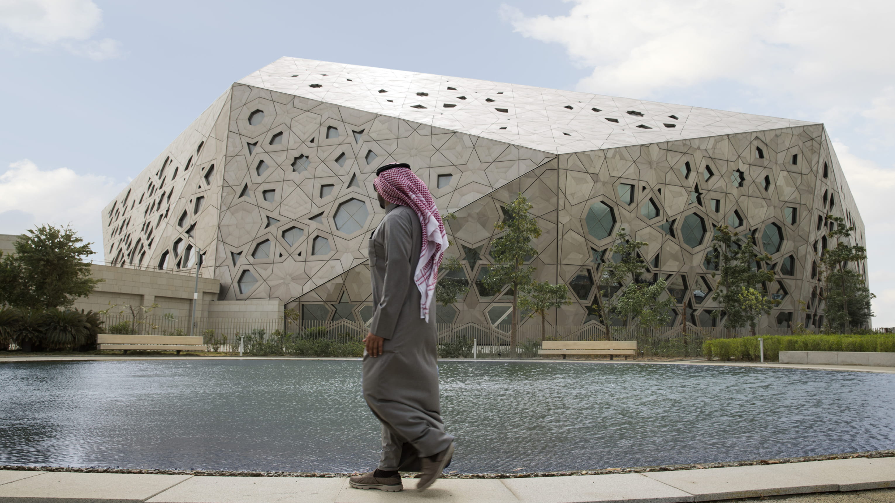 Four Seasons Hotel Kuwait at Burj Alshaya