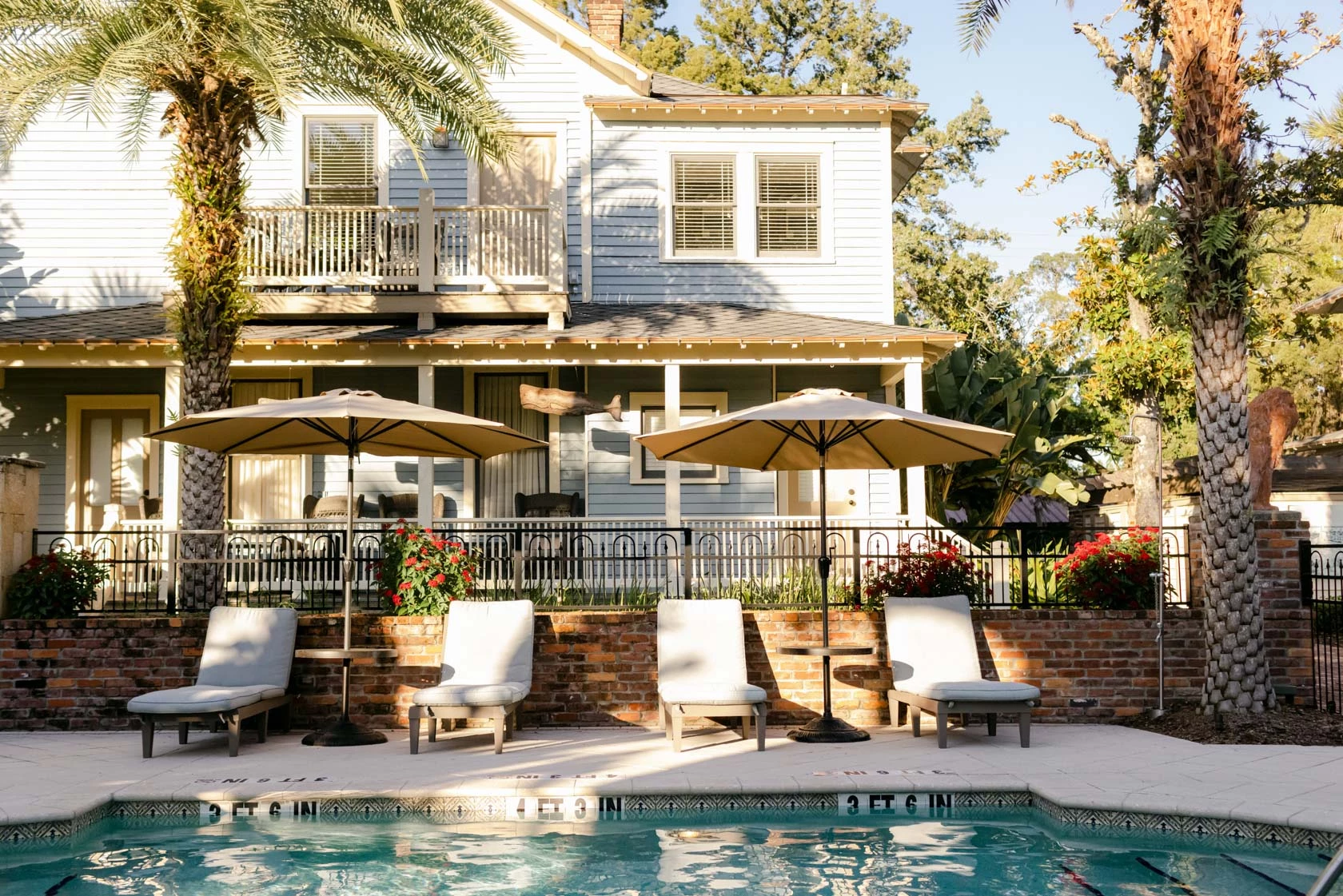 The Collector Luxury Inn & Gardens